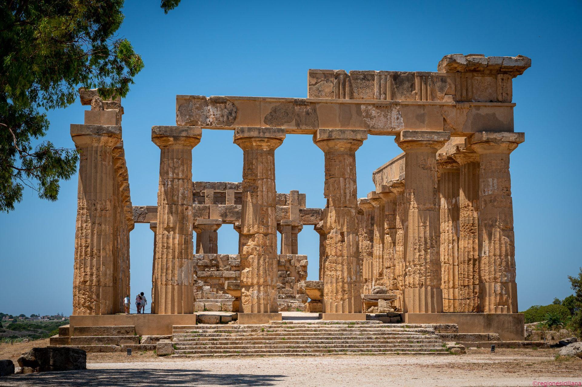 Selinunte: tra templi maestosi e mare cristallino